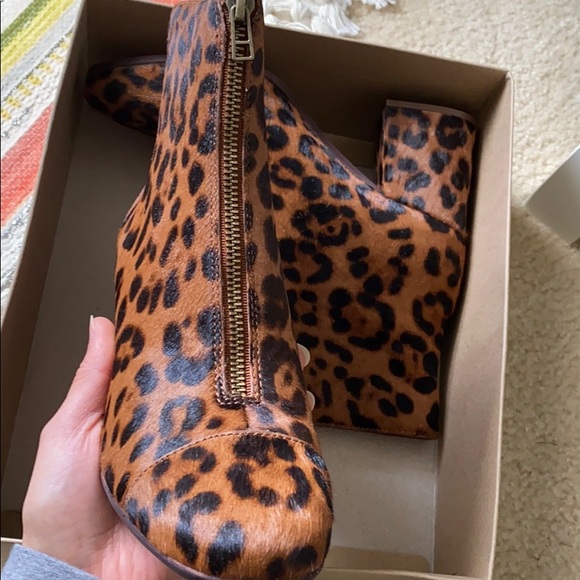 NIB Madewell The Amalia Zip Boot Leopard Calf Hair - Picture 4 of 4